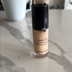 Giorgio Armani Luminous Silk Foundation mini size shade 5